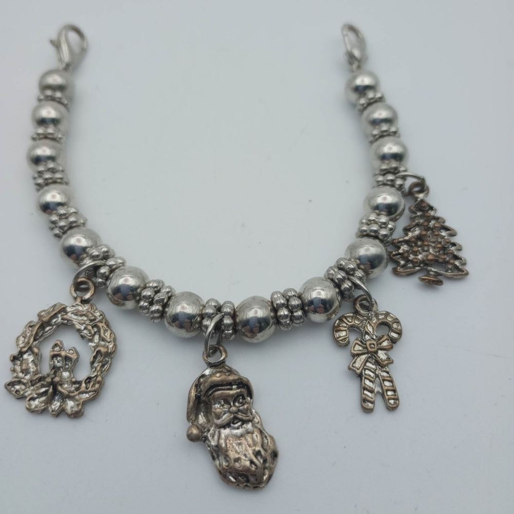 Christmas dangle‎ charm bracelet Santa Claus holiday Childs wrist or petite